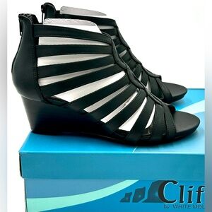 Cliffs by White Mountain womens shoes Victoria Black/Burnished/Smooth Size 7